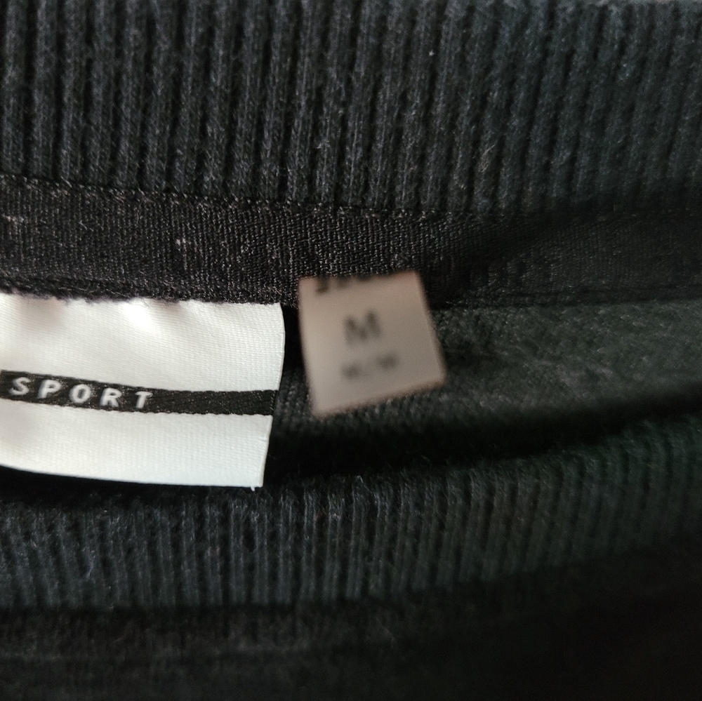 𝅺DKNY Velour Sport Top - Picture 4 of 4